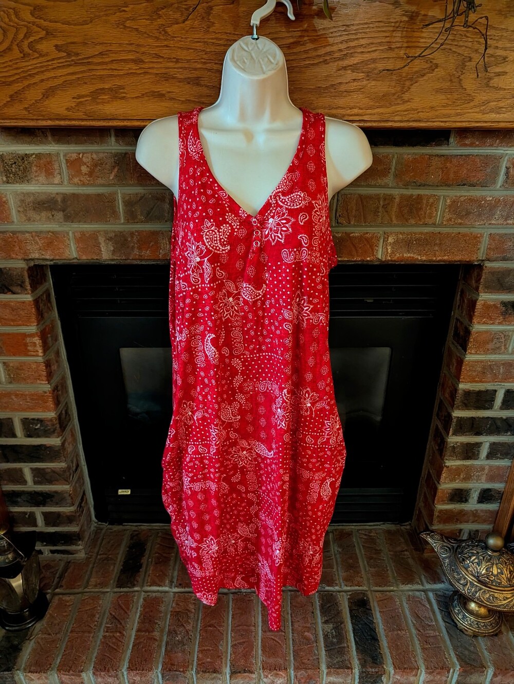 Red Bandana Print Sleeveless V-Neck Dress With Pockets Size Large